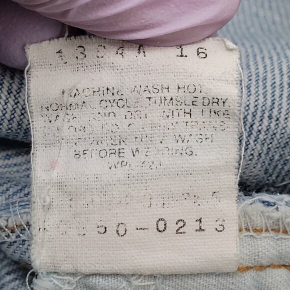 Vintage LEVIS Distressed Jeans 34x31 Baggy Light-Wash USA - Picture 7 of 16